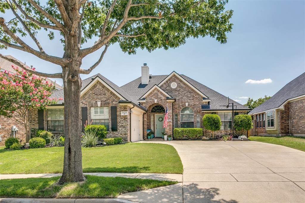 Property Photo: 5429 Threshing Drive TX 76179