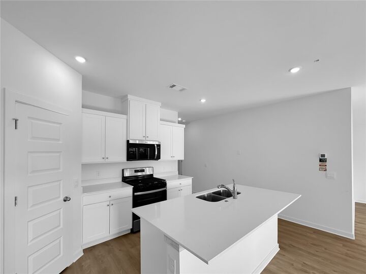 Property Photo: 527 Oklahoma Street AR 72730