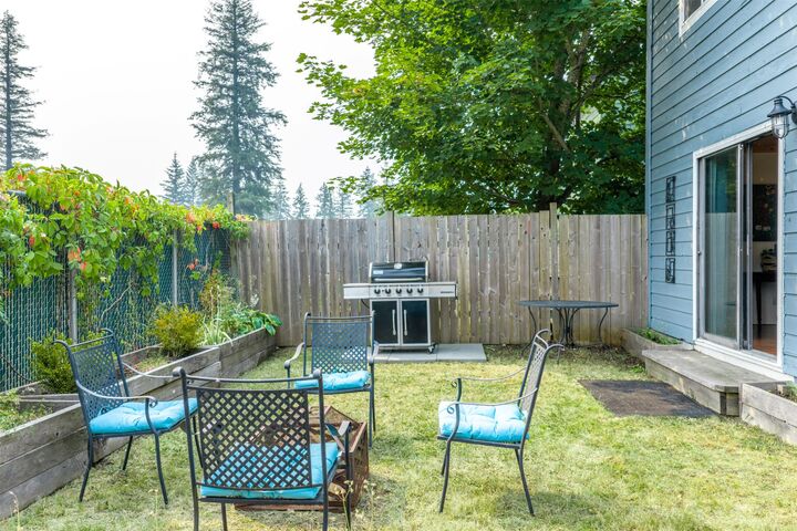 Property Photo: 1852 Corbin Place BC V0E 2S0