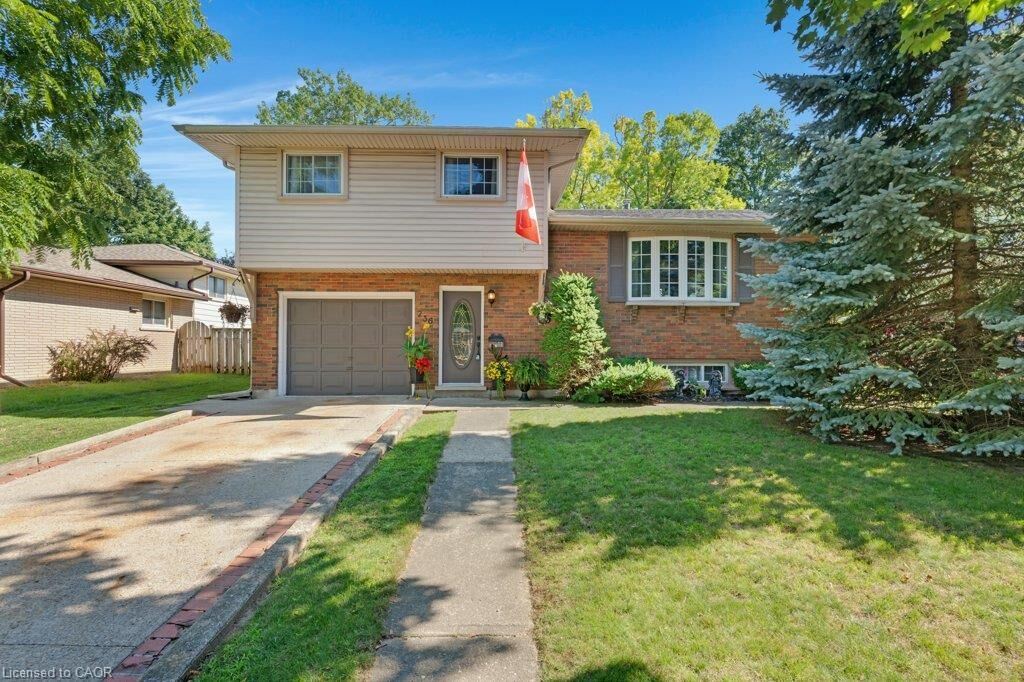 Property Photo:  236 Winston Boulevard  ON N3C 1M5 