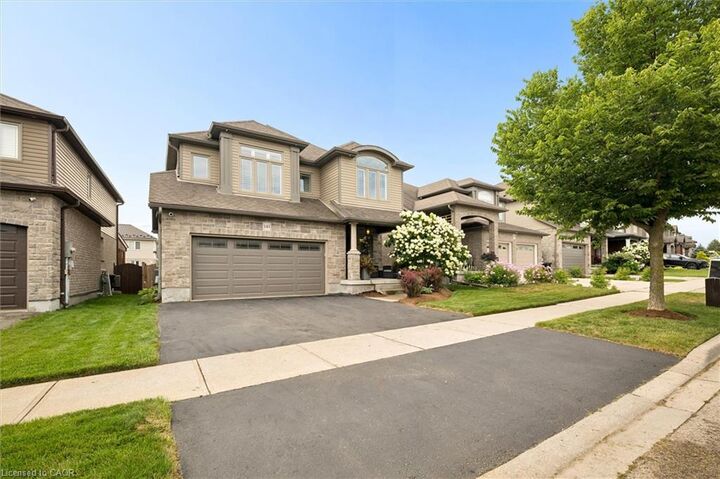 Property Photo:  143 Maplecrest Drive  ON N0B 1M0 