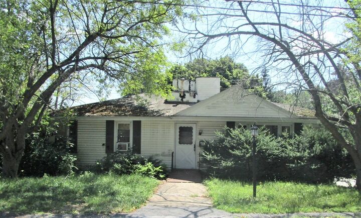Property Photo:  21 Baxter St  MA 01602 