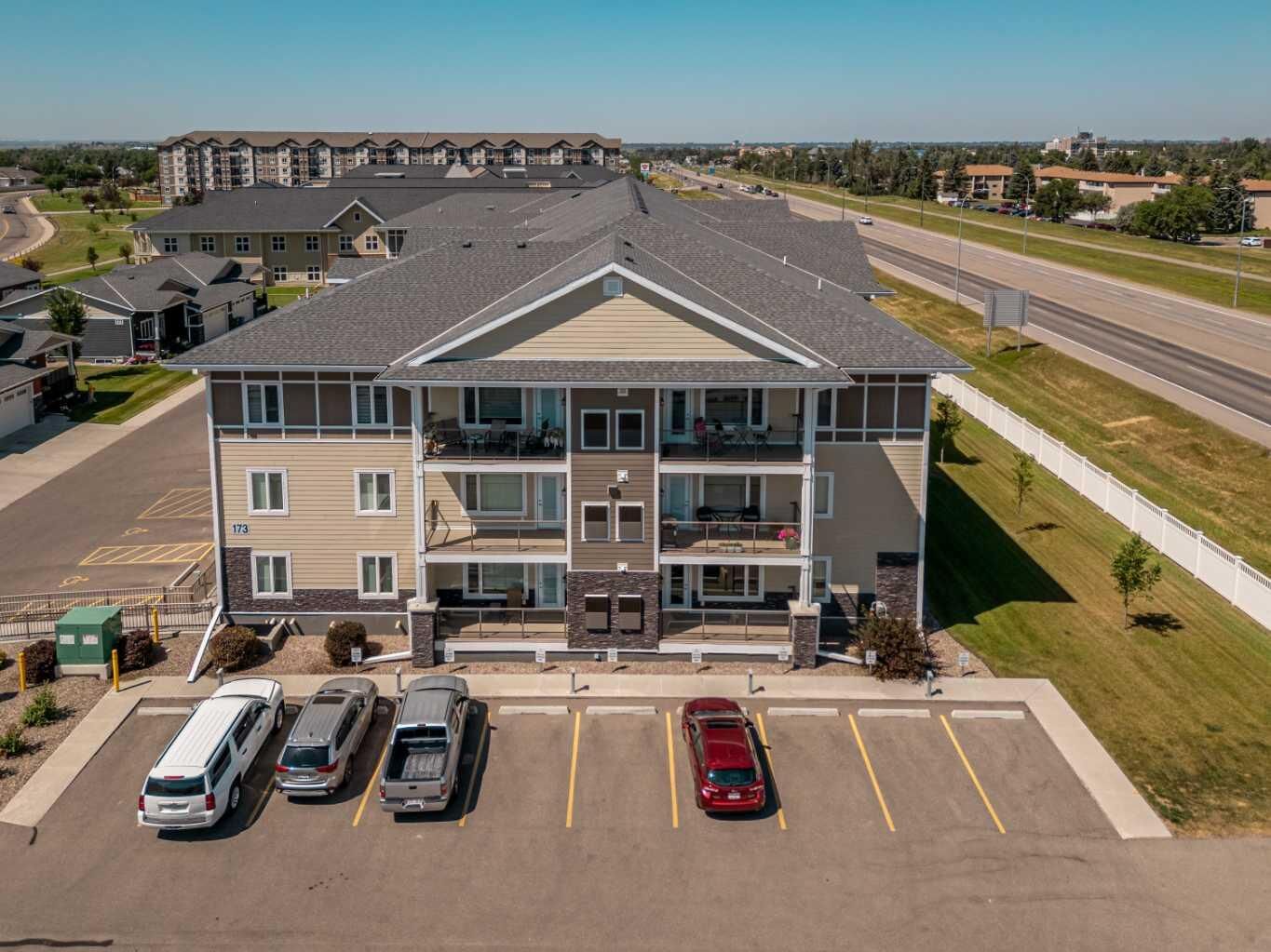 Property Photo: 173 Fairmont Boulevard S 201 AB T1K 7G4