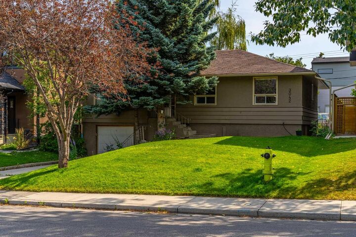 Property Photo: 3042 28 Street SW AB T3E 2J5
