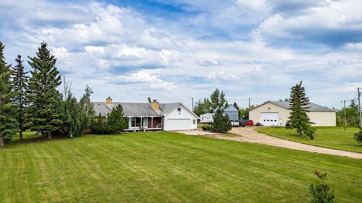 Property Photo: 51035 Township Road 734 AB T0H 3C0