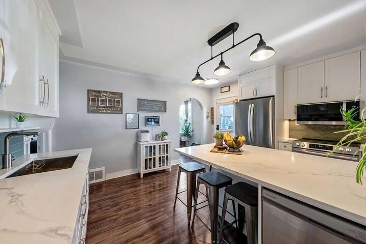 Property Photo:  101 S Railway Street  AB T1S 1K6 