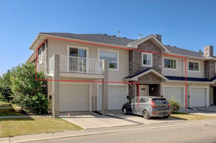 Photo de la propriété:  6711 Pinecliff Grove NE  AB T1Y 7K8 