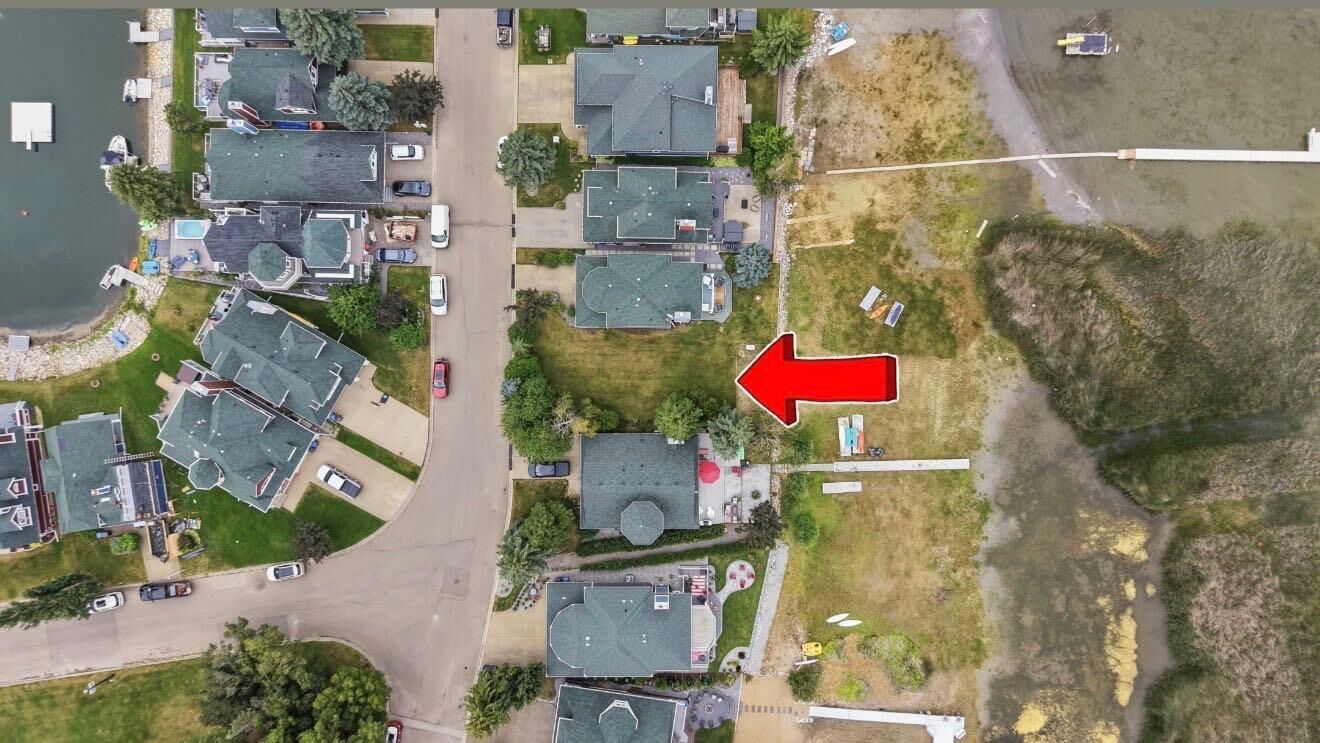 Property Photo: 182 Marina Bay Court AB T4S 1E9