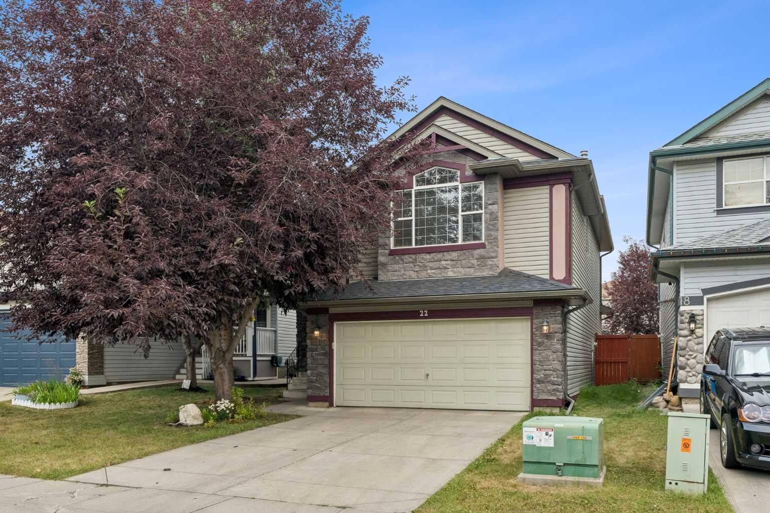 Property Photo: 22 Somerside Crescent SW AB T2V 5R4