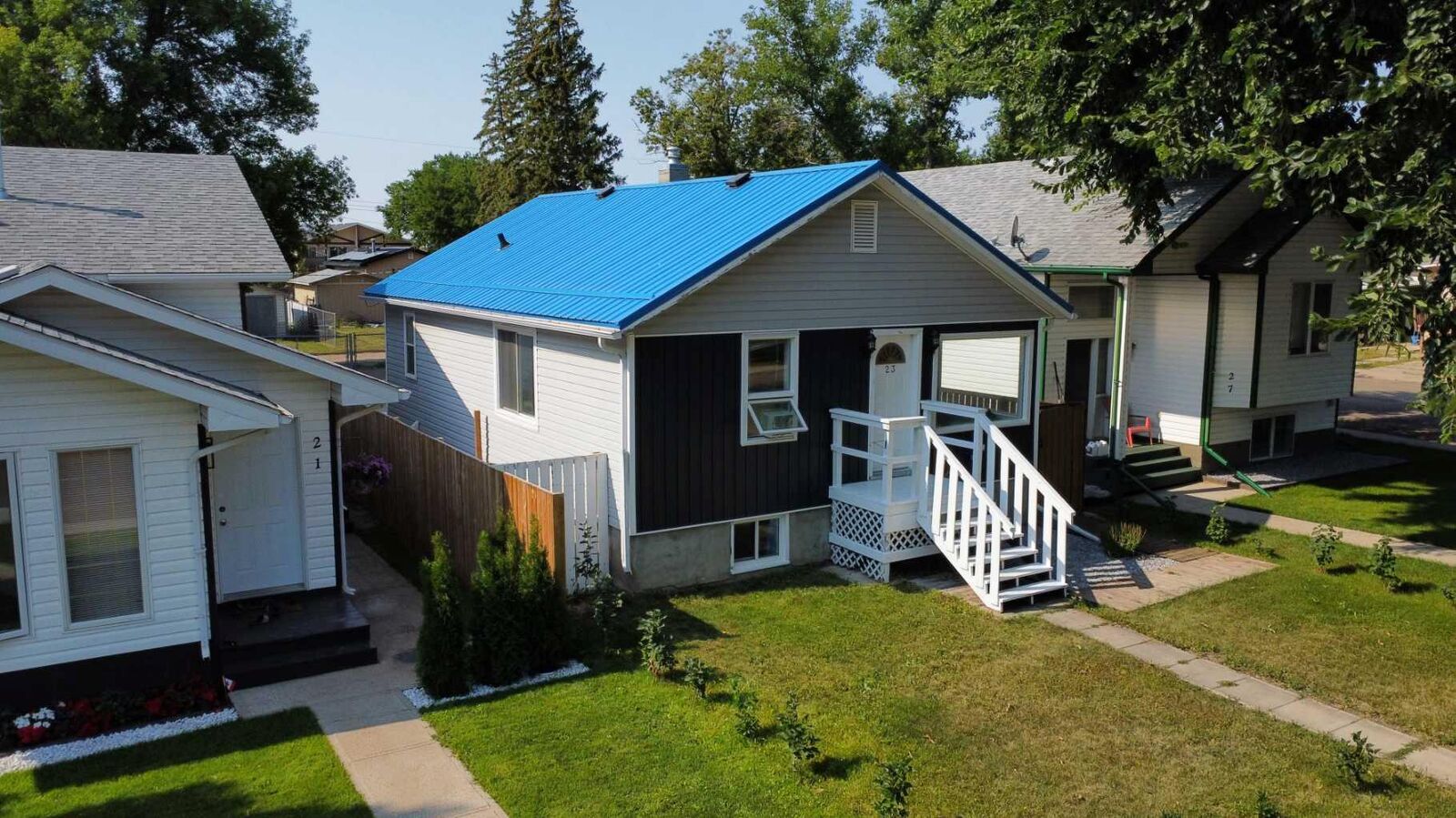 Property Photo: 23 Pine Avenue W AB T1A 0A1