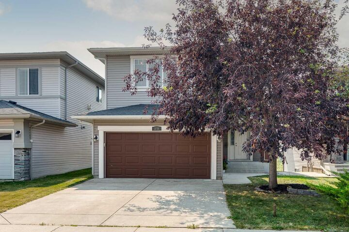 Property Photo: 378 Sagewood Gardens SW AB T4B 3A5