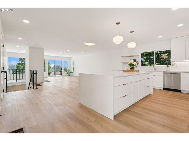 Property Photo:  60 Condolea Ter  OR 97035 