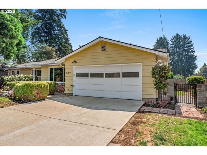 Property Photo:  5190 SE Golden Rd  OR 97123 