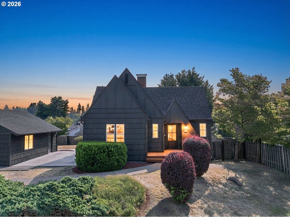 Property Photo: 10505 NW 26th Ave WA 98685