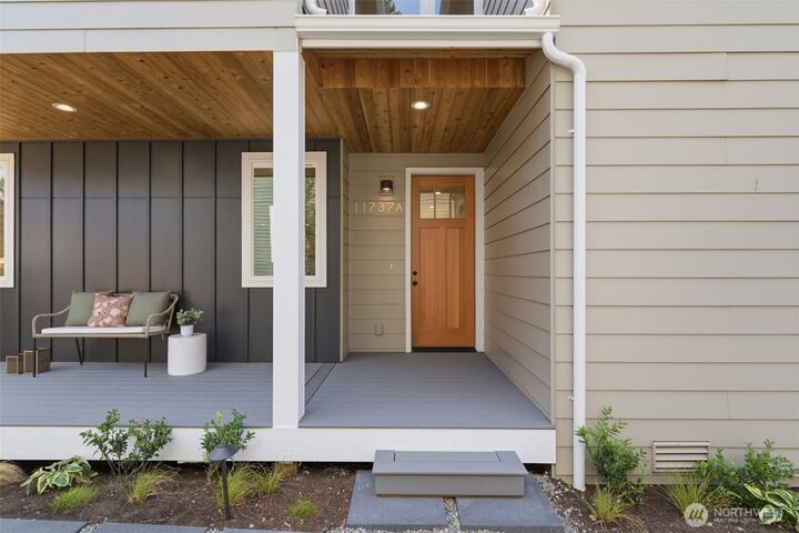 Property Photo:  11737  40th Avenue NE A  WA 98125 