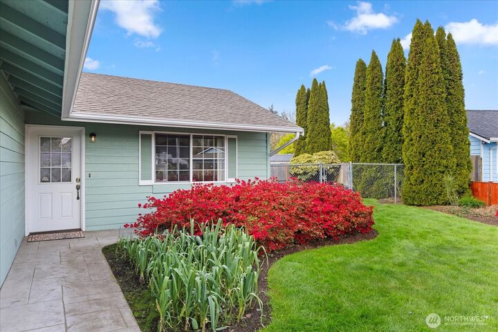 Property Photo: 9718 52nd Drive NE WA 98270