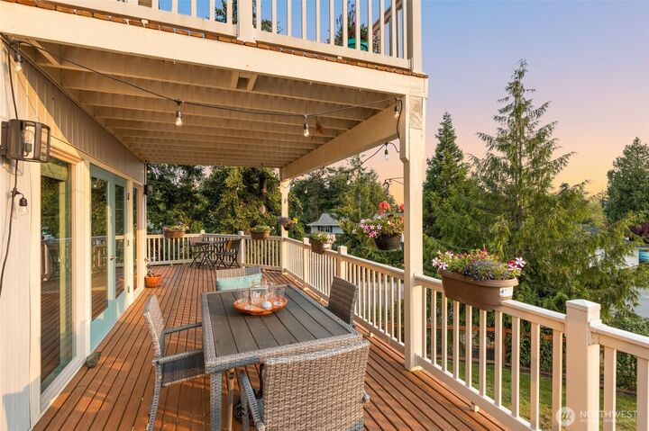 Property Photo:  780  Malabar Drive  WA 98282 
