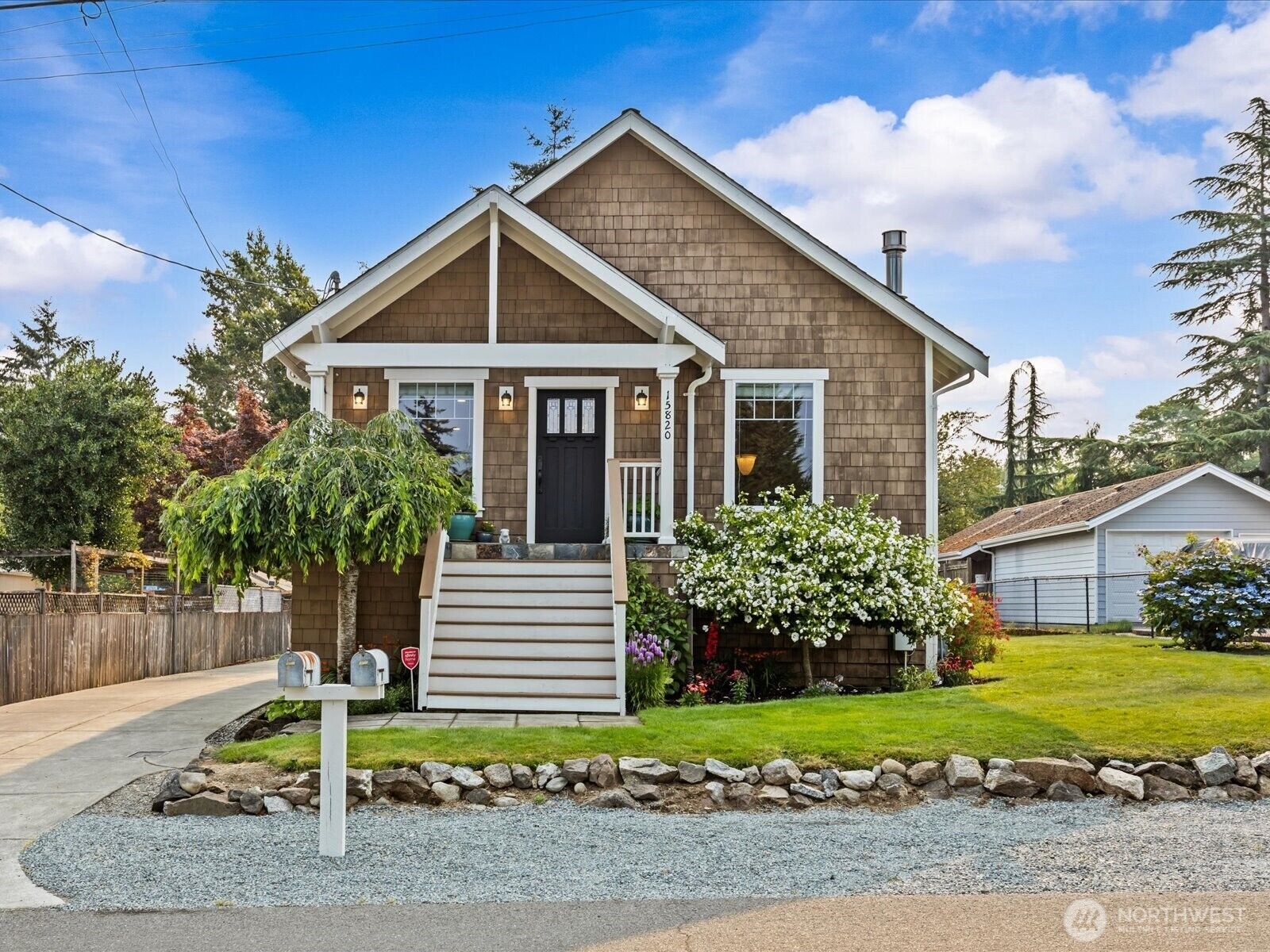 Property Photo: 15820 12th Avenue SW WA 98166