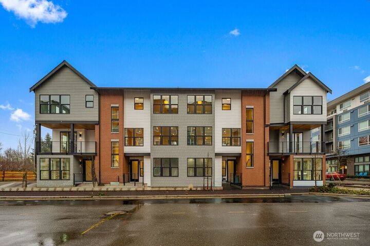 Property Photo:  968  7th Ave NW (Homesite #5)  WA 98027 