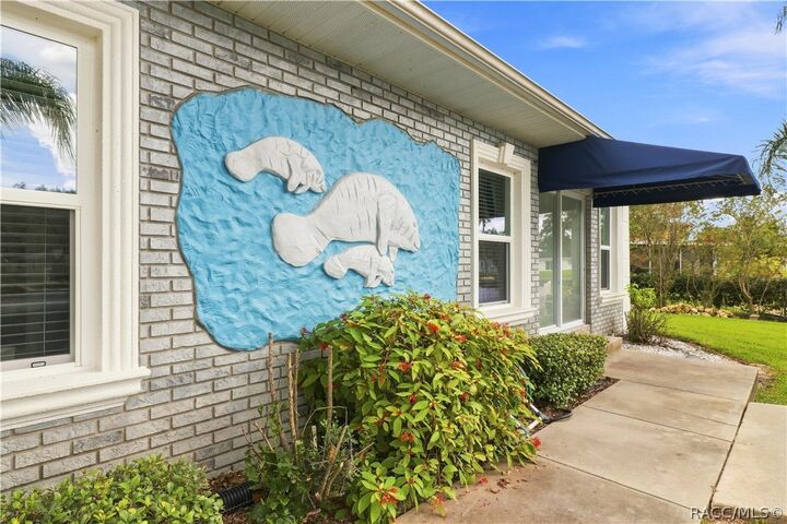 Property Photo:  1520 SE Pinwheel Drive  FL 34429 