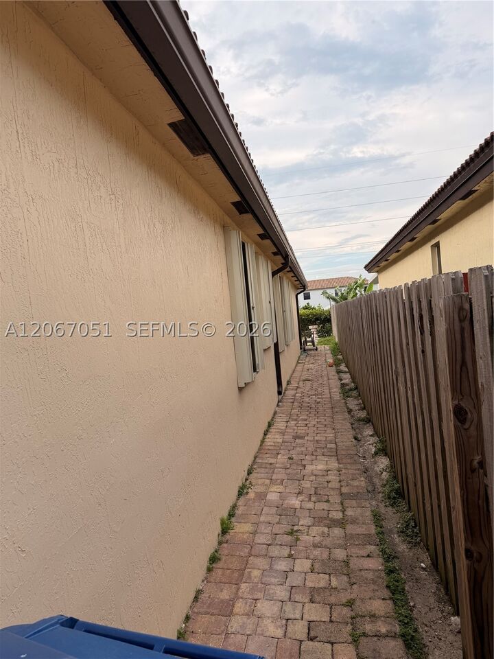 Property Photo: 11851 SW 248th Ter 0 FL 33032