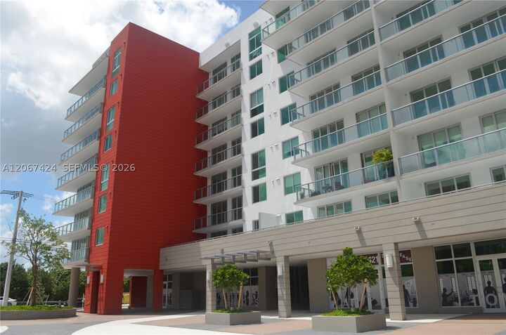 Property Photo:  7825 NW 107th Ave 601  FL 33178 