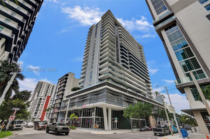 Property Photo:  1010 SW 2nd Ave 1708  FL 33130 