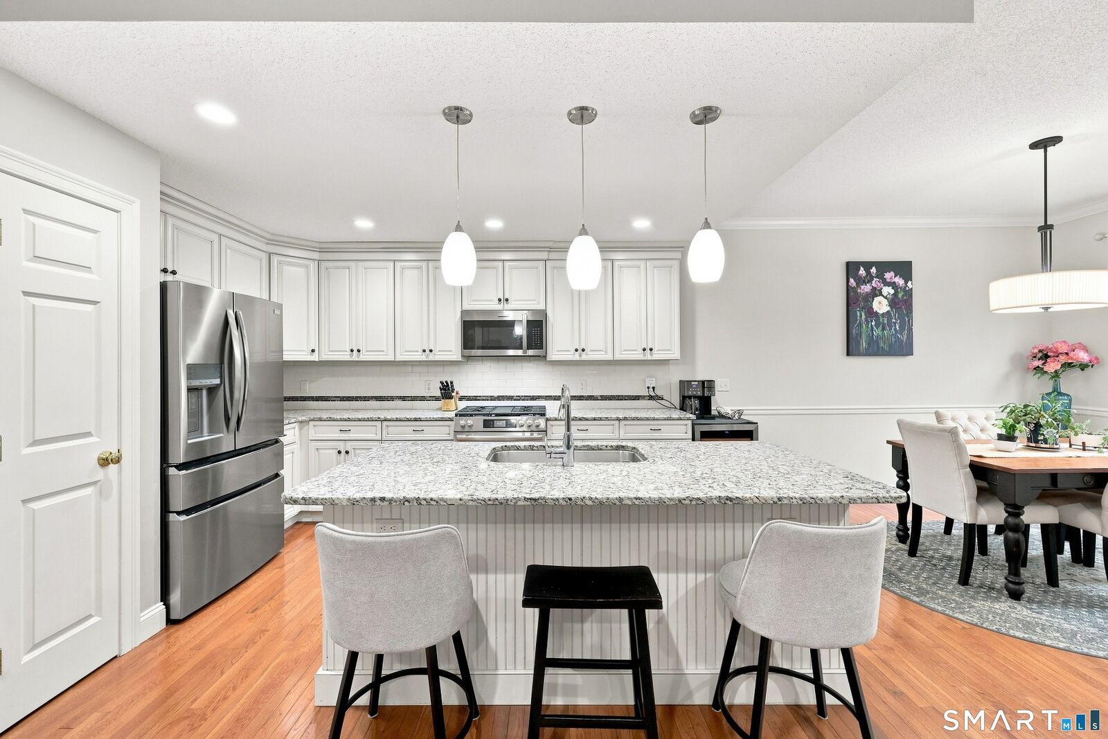 Property Photo: 46 Bridlewood Lane 46 CT 06066