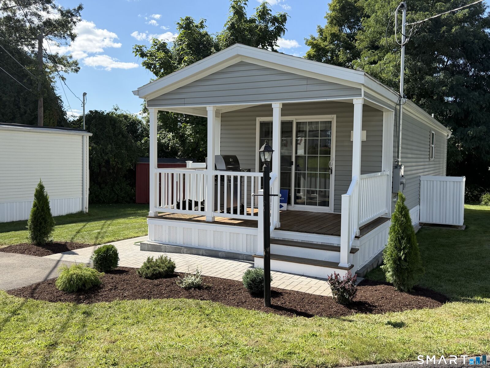 Property Photo: 5 Sundeck Terrace CT 06489