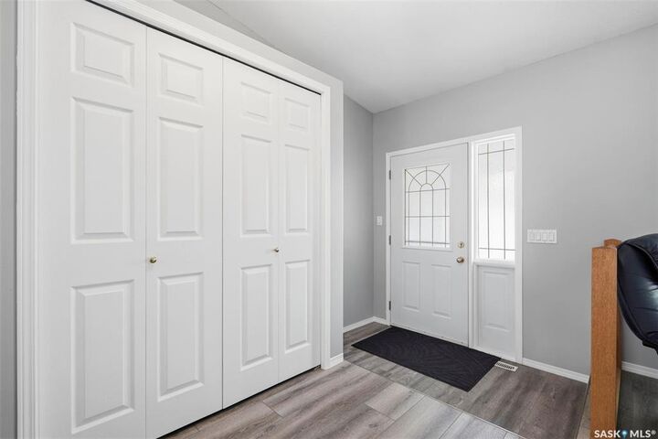 Property Photo: 174 Hinitt Place SK S7N 4M6