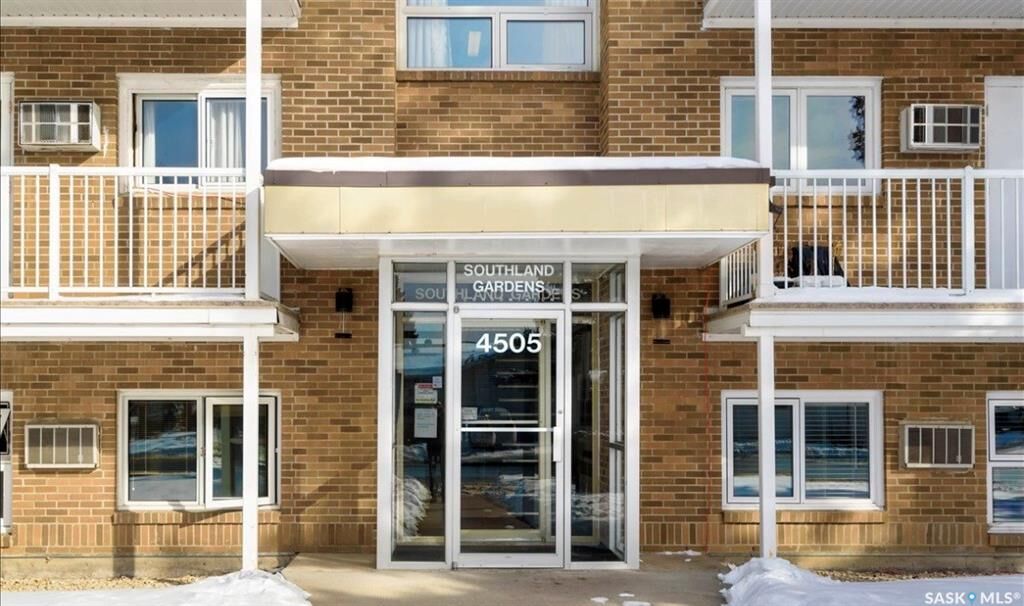 Property Photo:  4505 Rae Street 17  SK S4S 3B2 