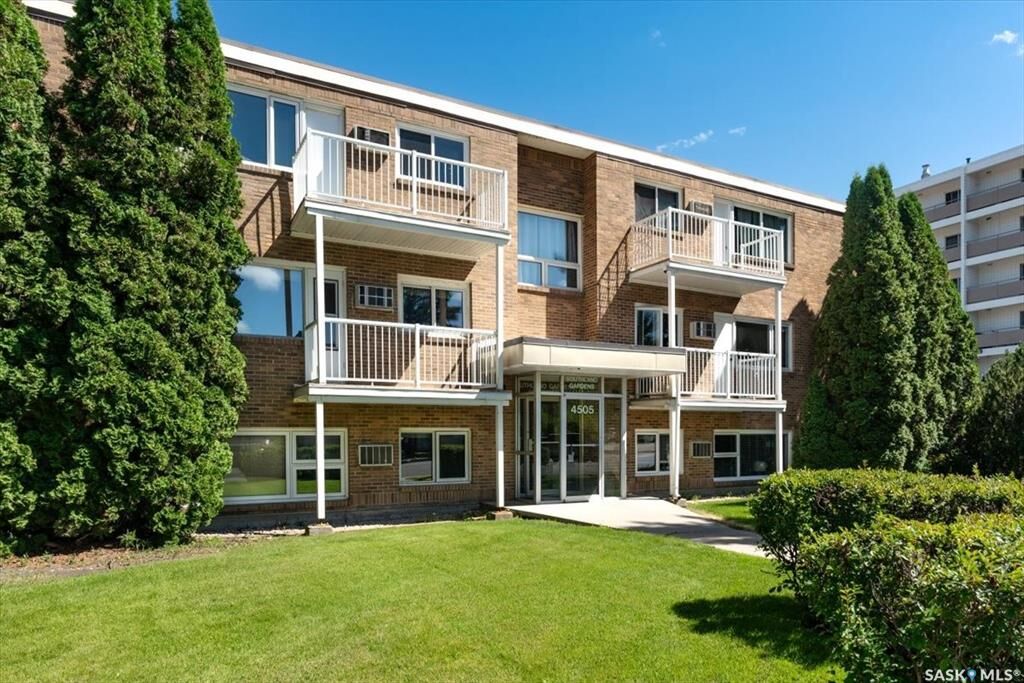 Property Photo: 4505 Rae Street 17 SK S4S 3B2
