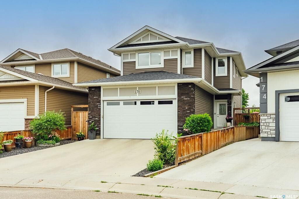 Property Photo: 170 Palliser Court SK S7L 4P9
