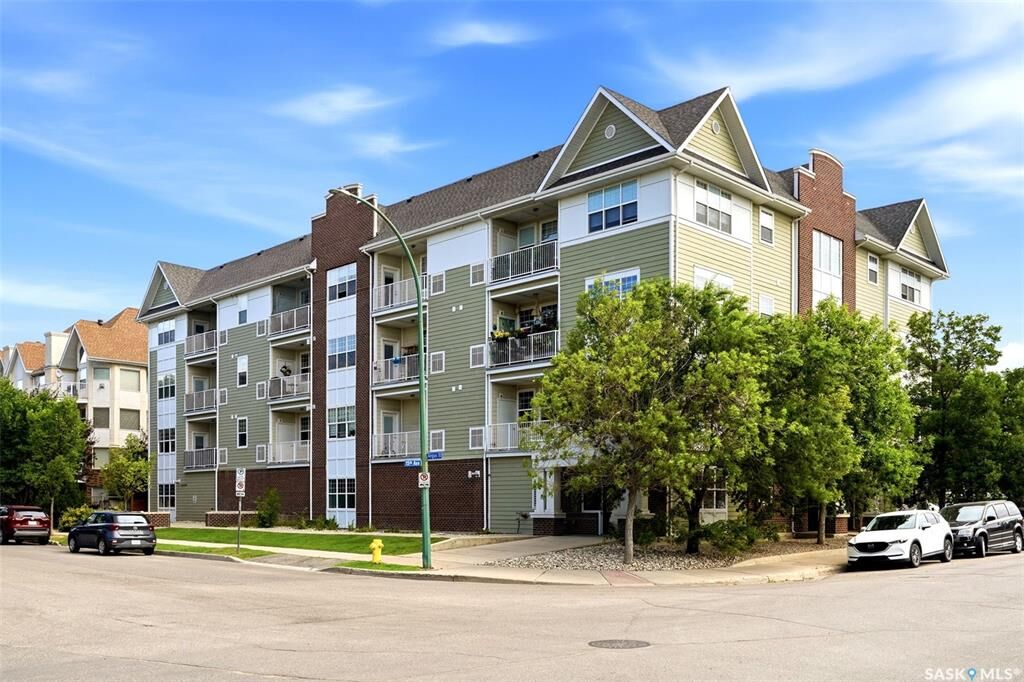 Property Photo: 2255 Angus Street 208 SK S4T 2A3