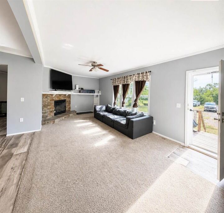Property Photo: 221 S Kings Highway OK 74023