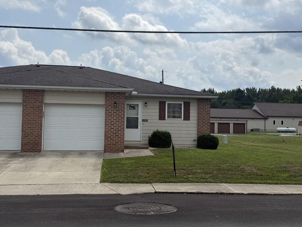 Property Photo:  4 Walnut Street  OH 45628 
