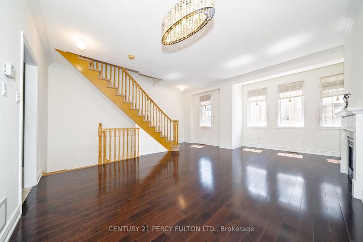 Photo de la propriété:  22 William Poole Way 15  ON M2N 7A7 