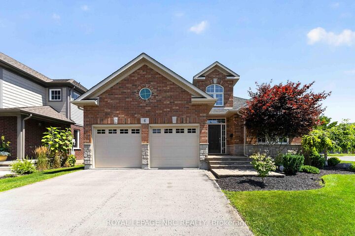 6 Cardinal Crescent — photo 1