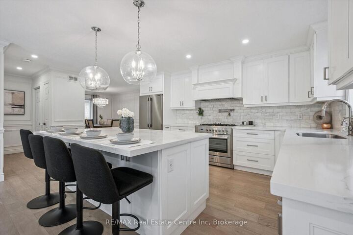 Property Photo: 18 Keys Crescent ON N1G 5J7