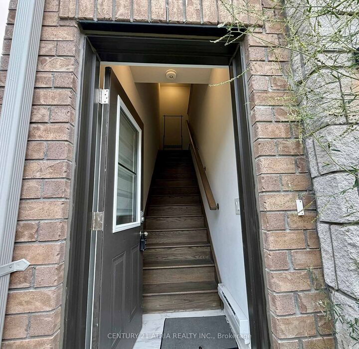 Property Photo: 10 Fred Lablanc Drive Coach Hse ON L6B 1R8
