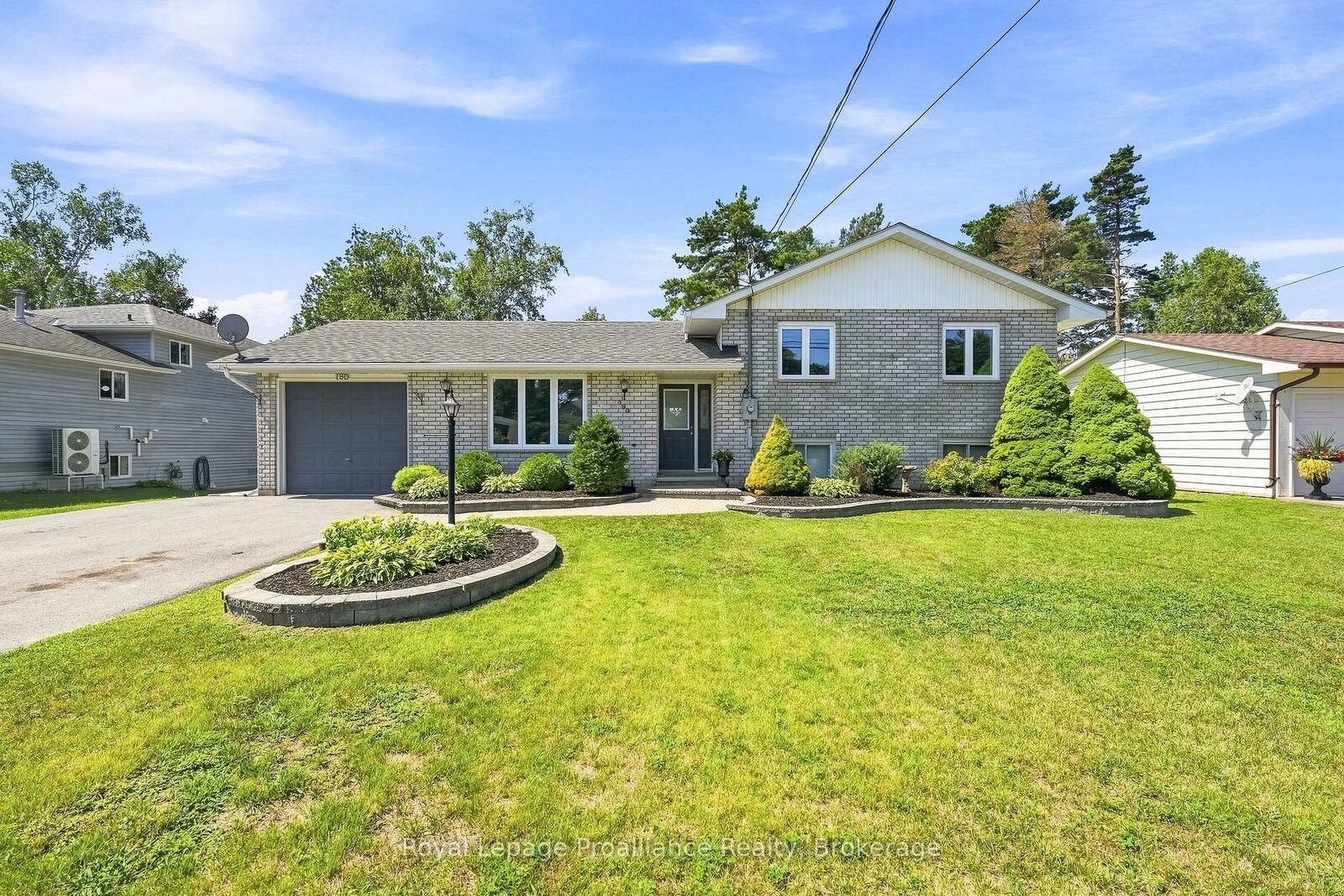 Property Photo: 180 Ontario Street ON K0K 1H0