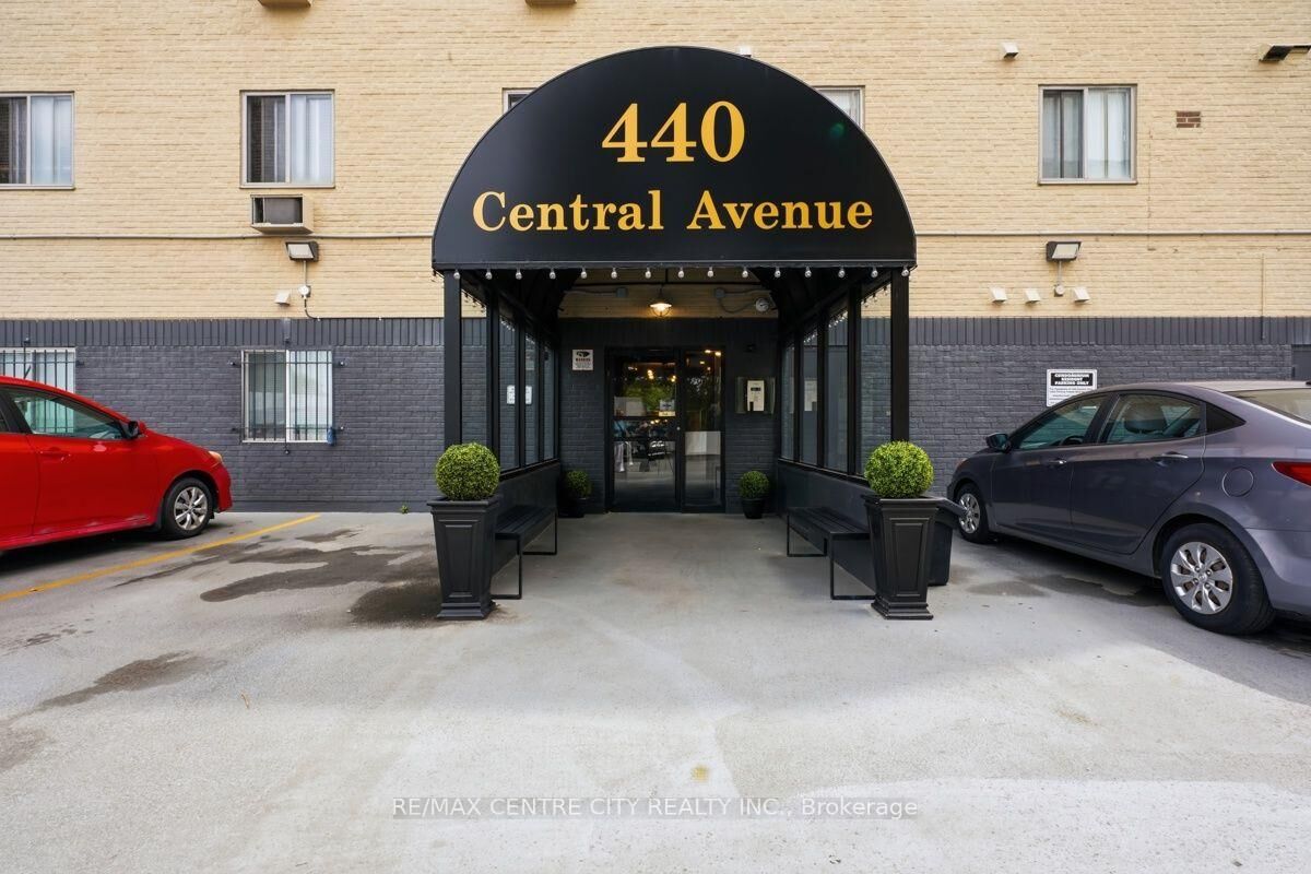 Property Photo: 440 Central Avenue 605 ON N6B 2E5