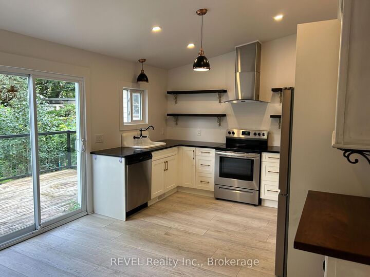 Property Photo: 43 Wiley Street ON L2R 4G1