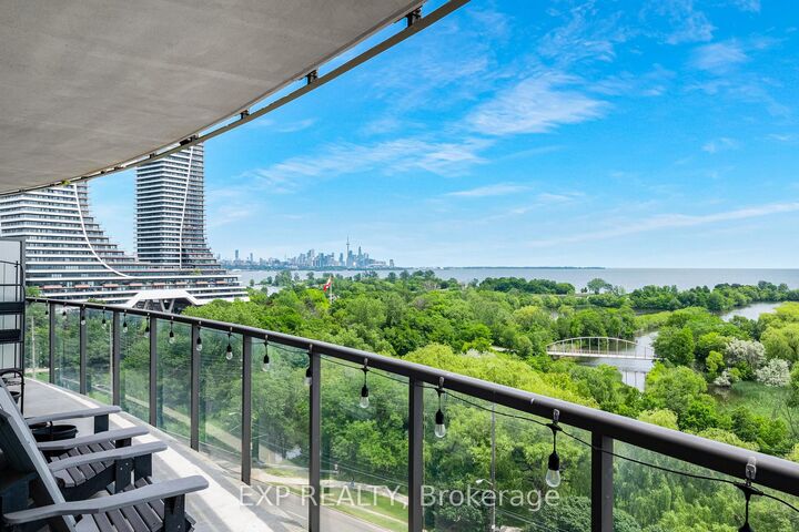 Property Photo:  2230 Lake Shore Boulevard W 808  ON M8V 0B2 