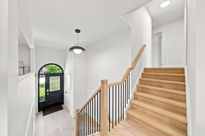Property Photo: 26 Crown Crescent ON L3Z 2M6