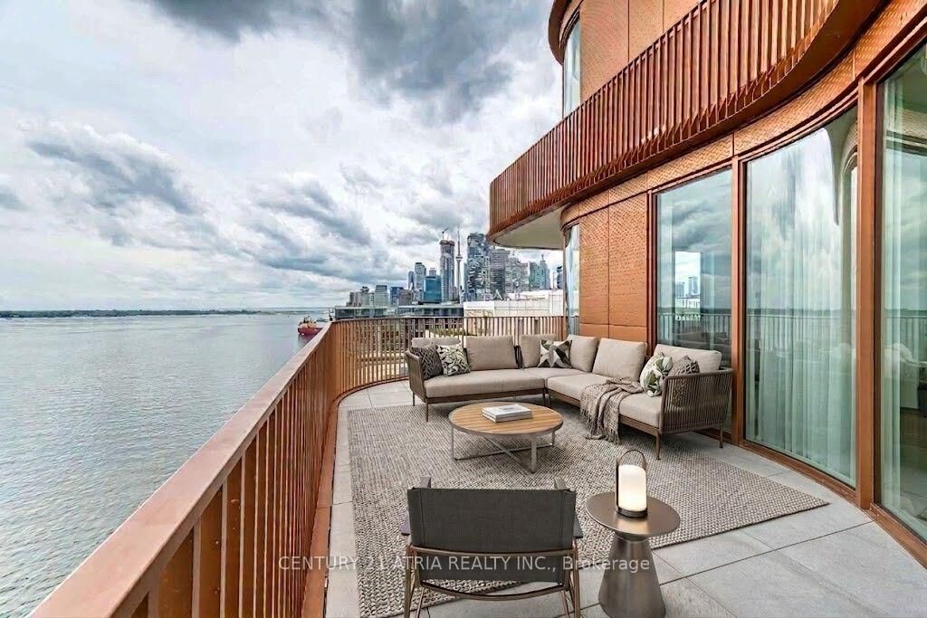 Property Photo: 155 Merchants' Wharf N/A Lph12 ON M5A 0P2