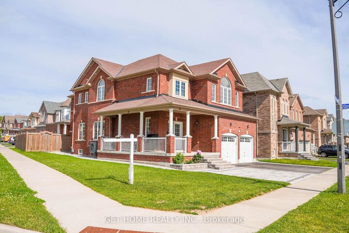 Property Photo: 1809 Jack Glen Street ON L1K 0W3