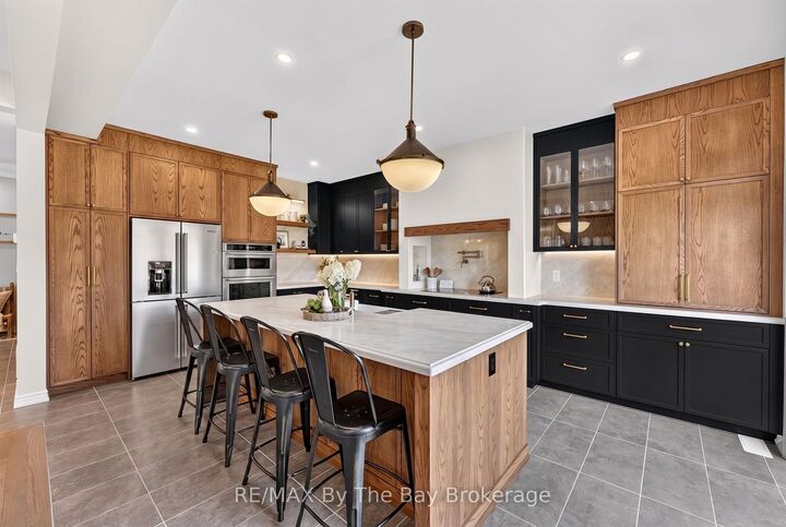 Property Photo: 171 Rosanne Circle ON L9Z 0N1