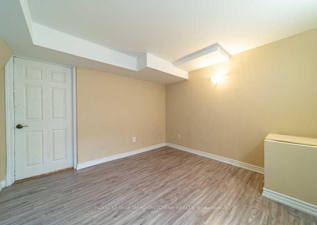 Property Photo: 1036 Yates Drive ON L9T 6A7