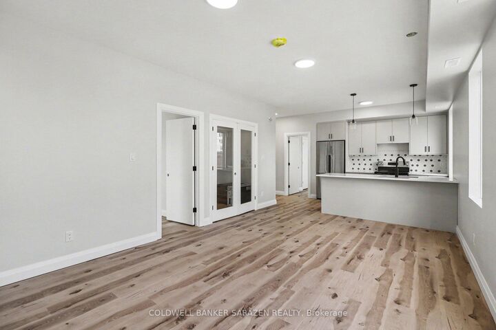 Property Photo: 42 McArthur Avenue 201 ON K1L 6R2
